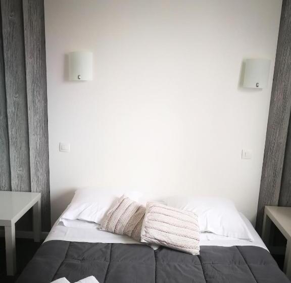 Четырехместный Номер Стандарт, Terrasses De L Aven