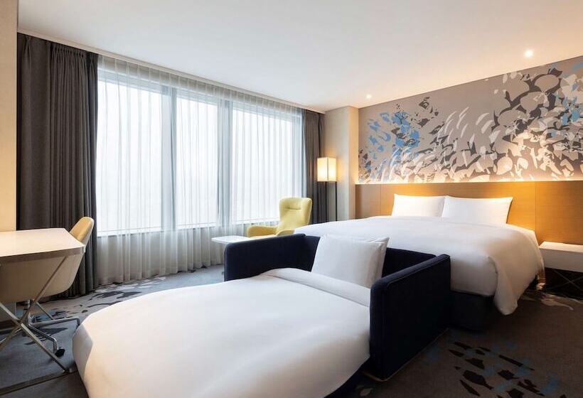 Полулюкс, Novotel Suites Ambassador Seoul Yongsan