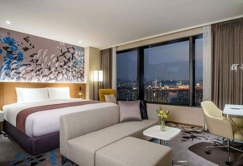 Полулюкс, Novotel Suites Ambassador Seoul Yongsan