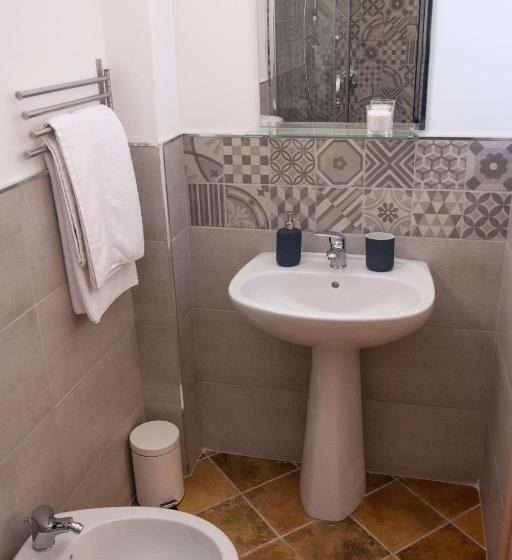 اتاق استاندارد سه نفره, Guest House Del Lido