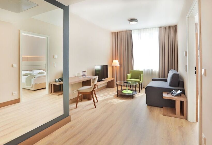آپارتمان 1 خوابه, Ocak Apartment &