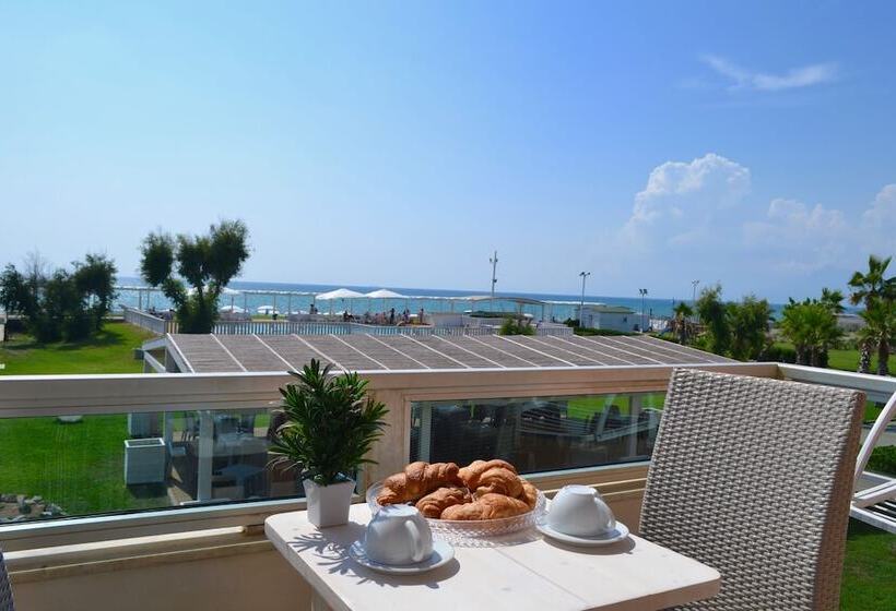 Трехместный Номер Классика, Sunrise Accessible Resort