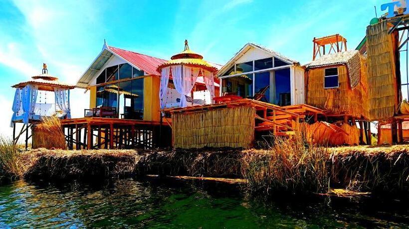 اتاق استاندارد با چشم‌انداز دریاچه, Uros Lake Titicaca Lodge
