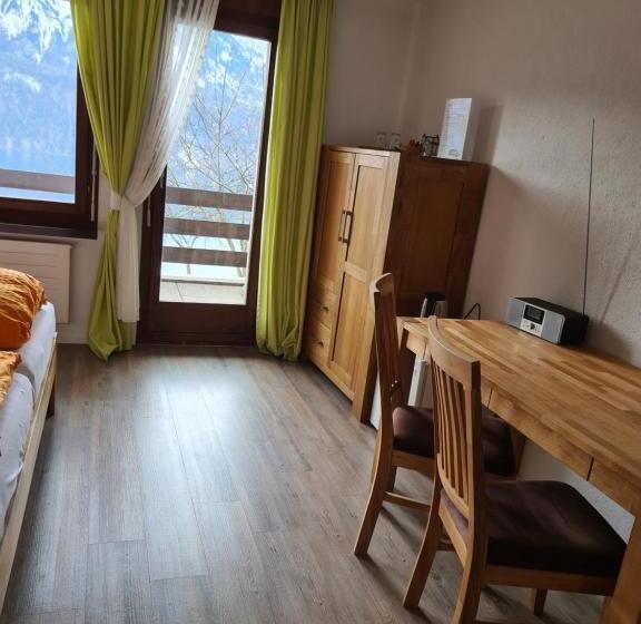اتاق لوکس با بالکن, Gasthaus Platten