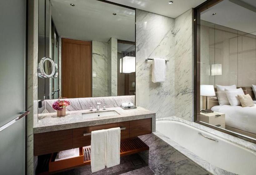 Семейный Номер Deluxe, Lotte Hotel Seoul Executive Tower
