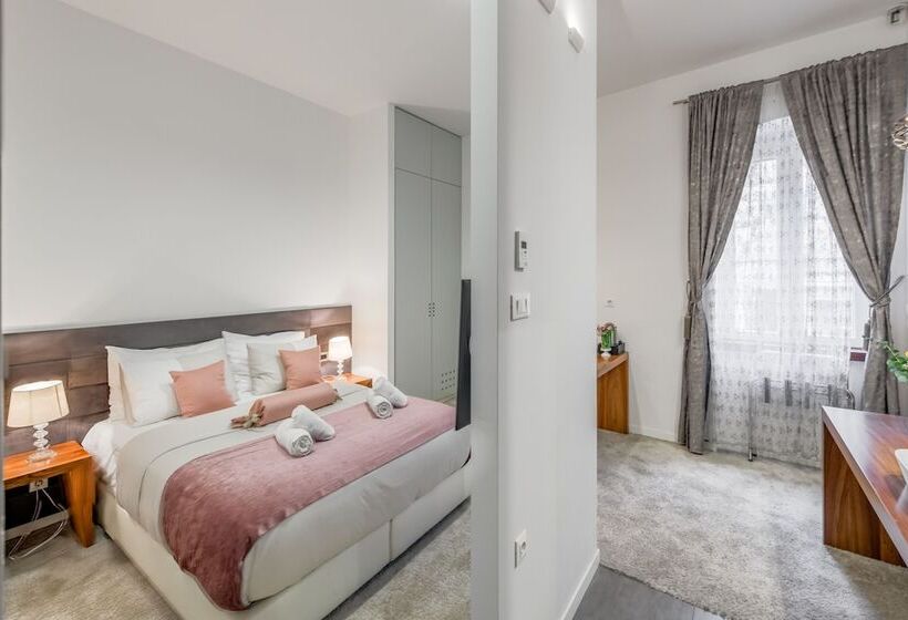 غرفة قياسية, Starlight Luxury Suites