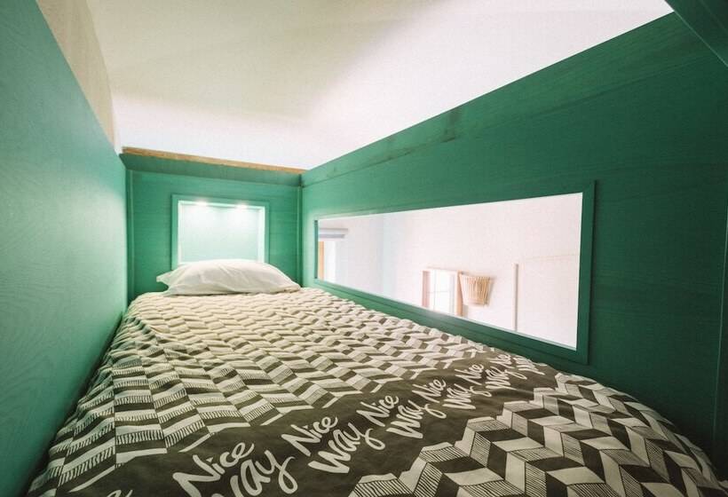 تختخواب در اتاق سوپریور مشترک, Nice Way Cascais Hostel & Surf Camp