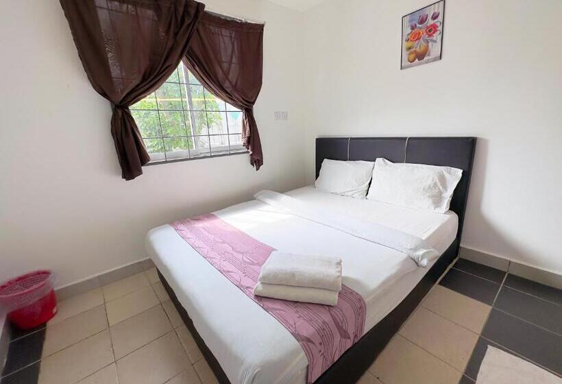 Quarto Estandar, Borneo Inn