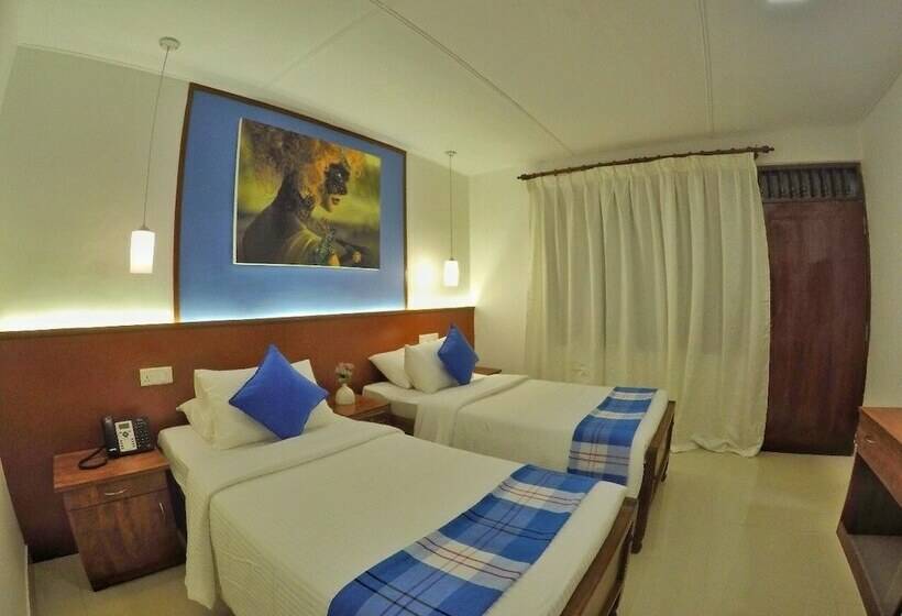 Номер Deluxe Вид на Море, Shalimar Beach Resort
