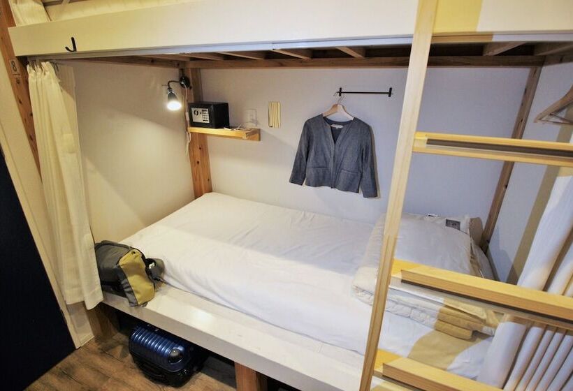 Кровать в Общей Комнате, Hostel Toki