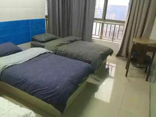 Quarto Triplo Estandar Banheiro Compartilhado, Wuhan Worry-free Capsule