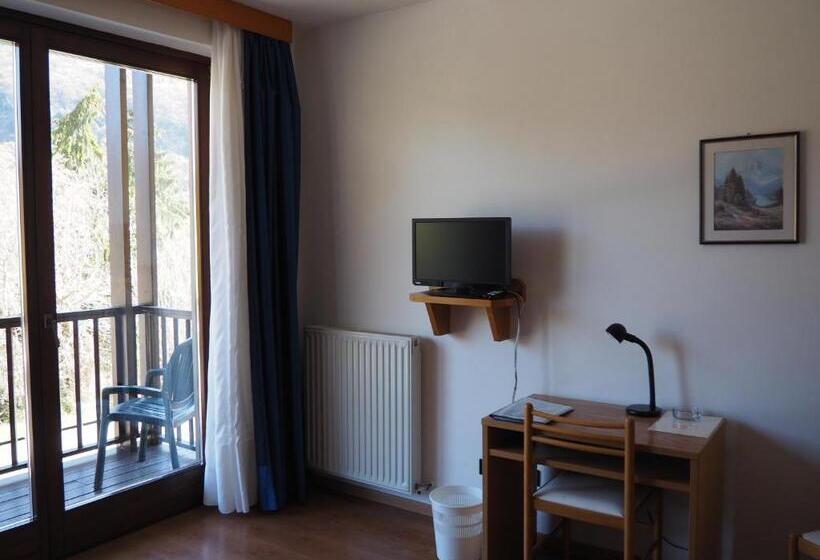 レイクビュースタンダードルーム, Albergo Stella Alpina