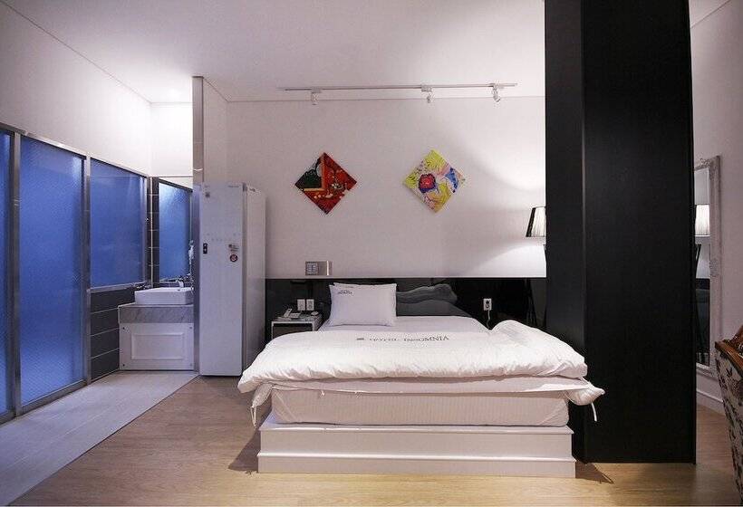 סוויטה, Insomnia