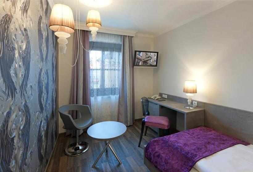 Номер Комфорт Индивидуальный, Ambiance Hotel   Braunau   Simbach