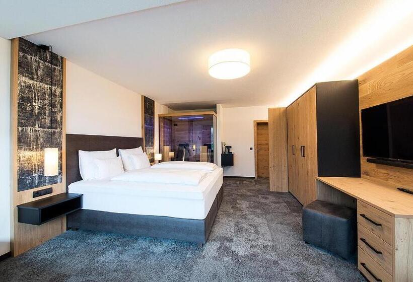 Номер Стандарт с Балконом, Arthur S Hotel Und Apartments Am Achensee