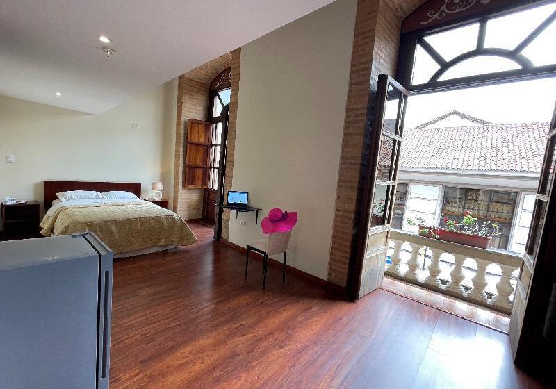 Номер Стандарт Трехместный, Floré Hotel Boutique Cuenca
