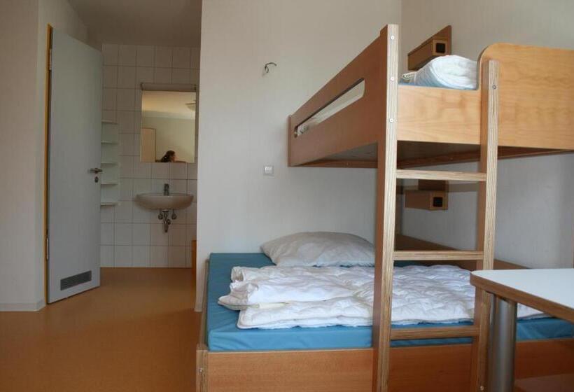 Номер Стандарт, Jugendherberge Tübingen