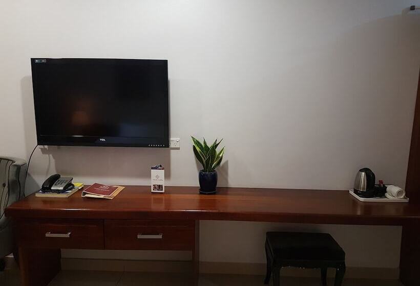 디럭스 룸, Paddy S Hotel & Apartments