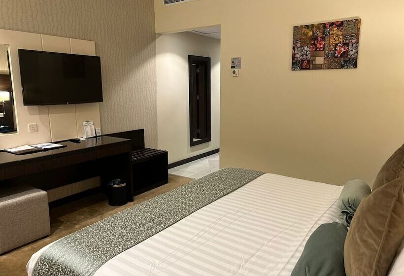 اتاق لوکس, Holiday Villa Hail