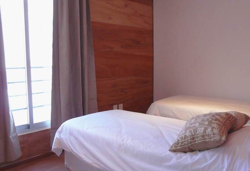 Номер Стандарт, Circus Hostel&hotel Montevideo