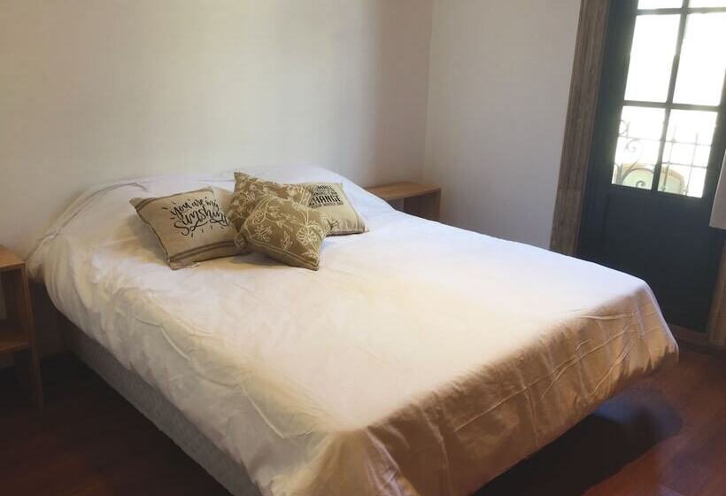 Номер Стандарт, Circus Hostel&hotel Montevideo
