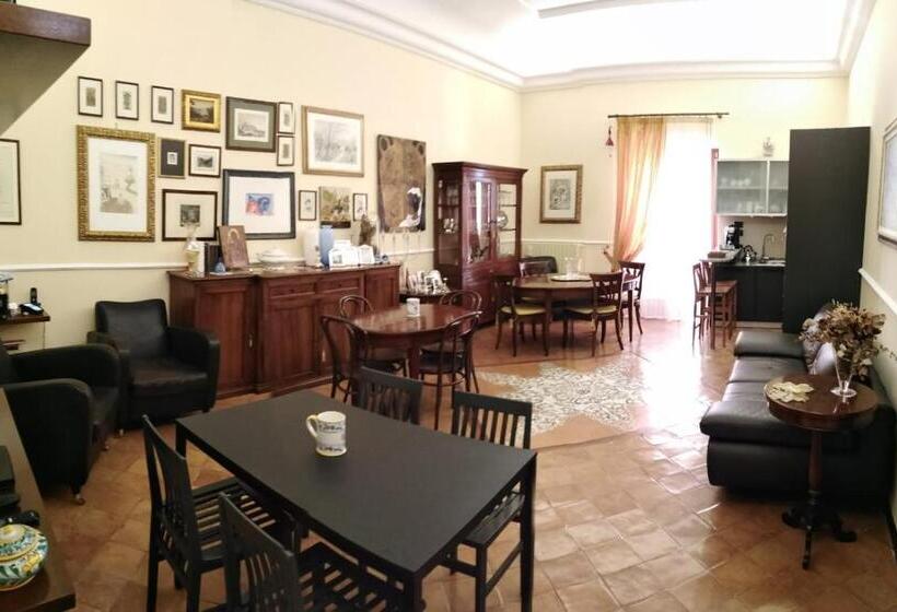 اتاق استاندارد سه نفره, B&b Lumasa