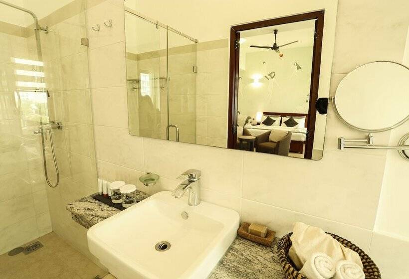 디럭스 룸 킹사이즈 침대, Morven Hotel Colombo