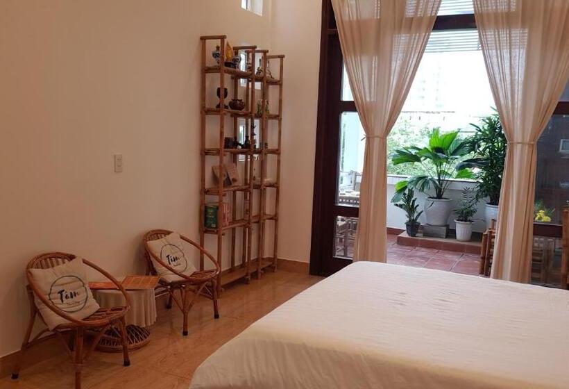 اتاق استاندارد با بالکن, Tâm Homestay