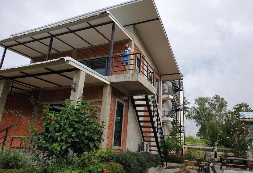 غرفة عائلية مطلّة علي الجبل, Khao Kho Overview Resort