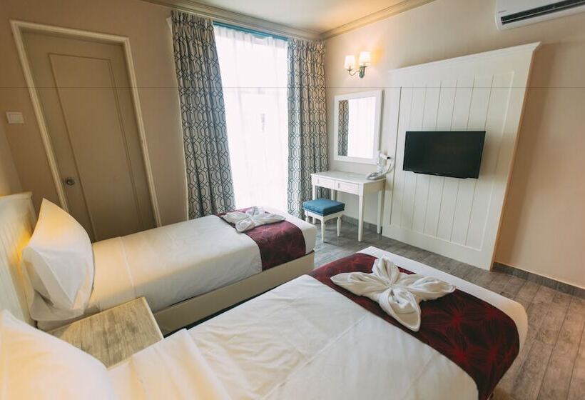 Вилла 2 Спальни, Tasik Villa International Resort