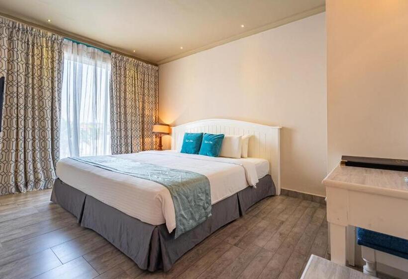 Вилла 2 Спальни, Tasik Villa International Resort
