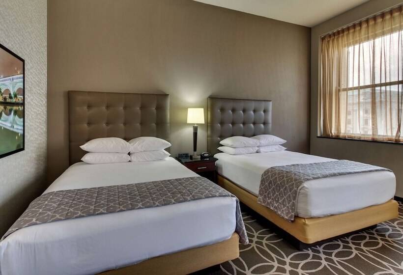 장애인용 디럭스룸, Drury Plaza Hotel Cleveland Downtown
