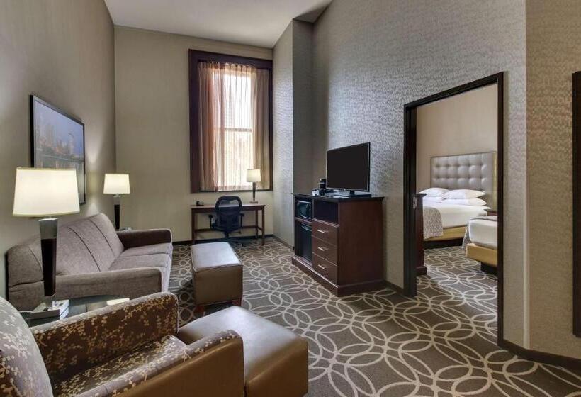 장애인을 위한 스위트, Drury Plaza Hotel Cleveland Downtown