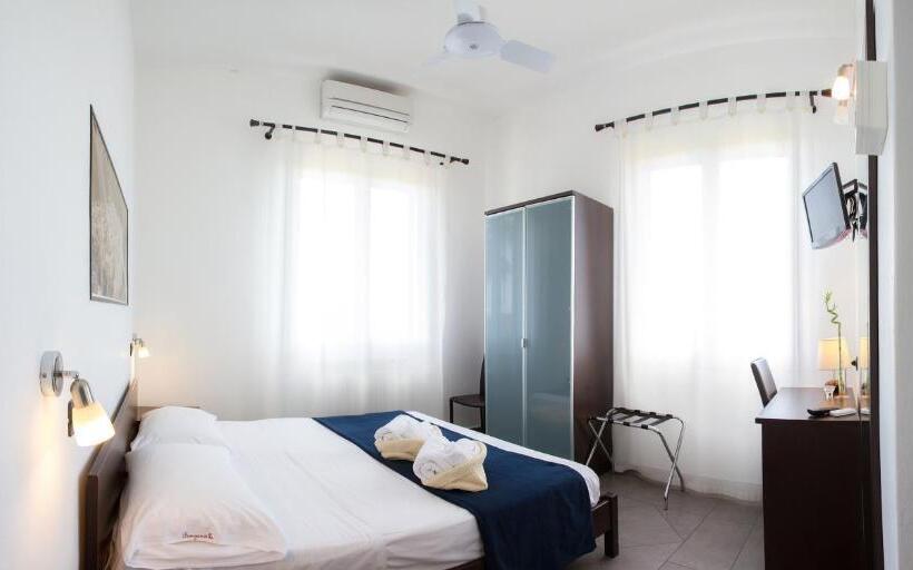 Номер Стандарт, Bouganville B&b