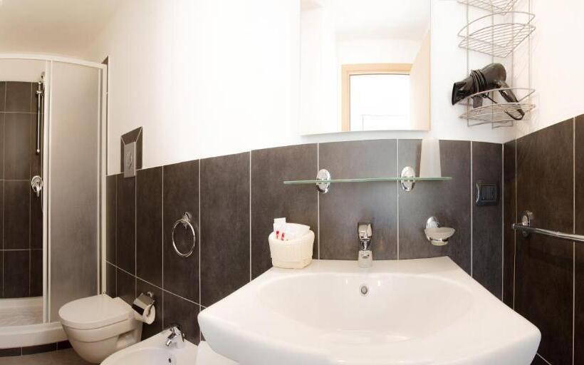 Номер Стандарт Трехместный, Bouganville B&b