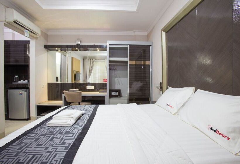 Номер Стандарт, Reddoorz Plus Syariah Near Mall Pondok Indah