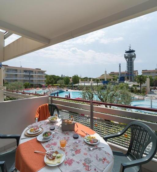 Appartement met 2 Slaapkamers, Villaggio Planetarium Resort