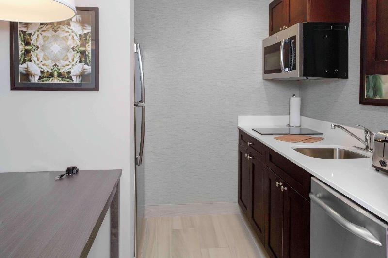 Студио Стандарт Кровать Кинг, Homewood Suites By Hilton Lansing Eastwood