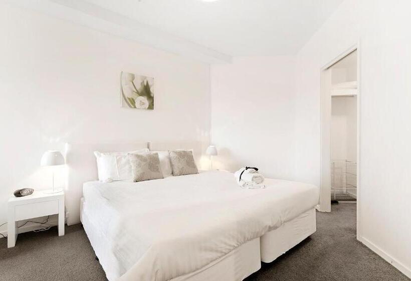 2 Bedroom Apartment with Views, Docklands Private Collection   Newquay
