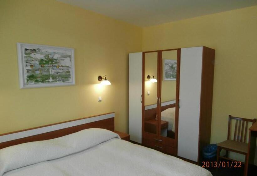 חדר סטנדרט לשלושה, Guest House Klaudija