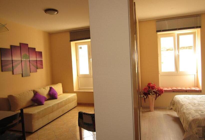 דירת חדר, Guest House Klaudija
