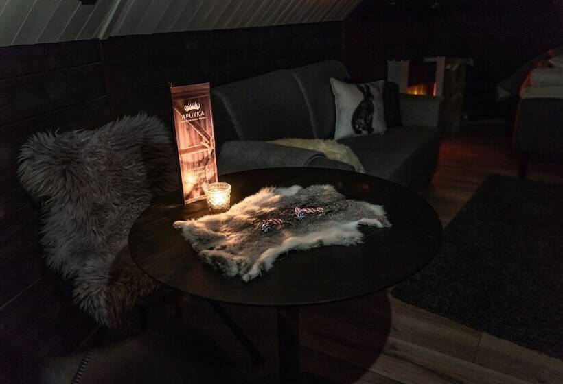 小室, Apukka Resort