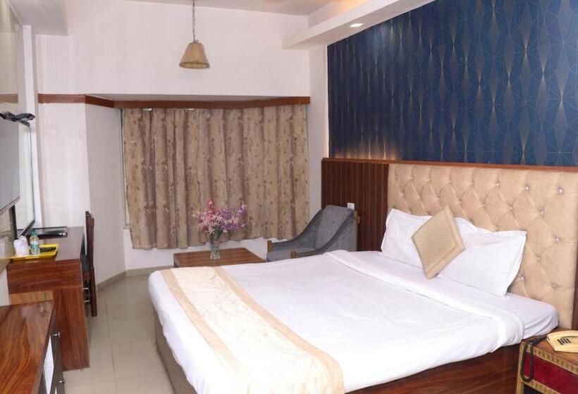 اتاق استاندارد, Samrat International