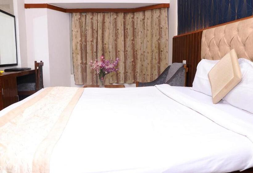 اتاق استاندارد, Samrat International
