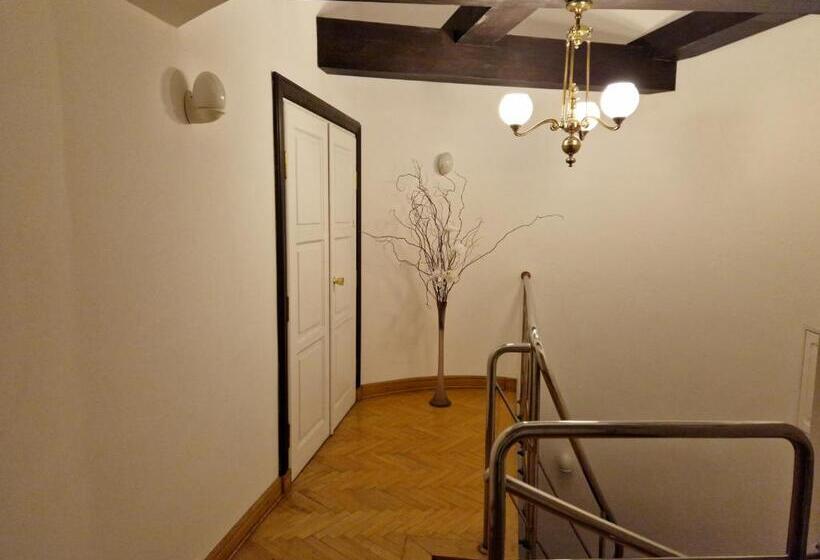 Номер Стандарт с Балконом, Green Wood Apartament Stara Ochota