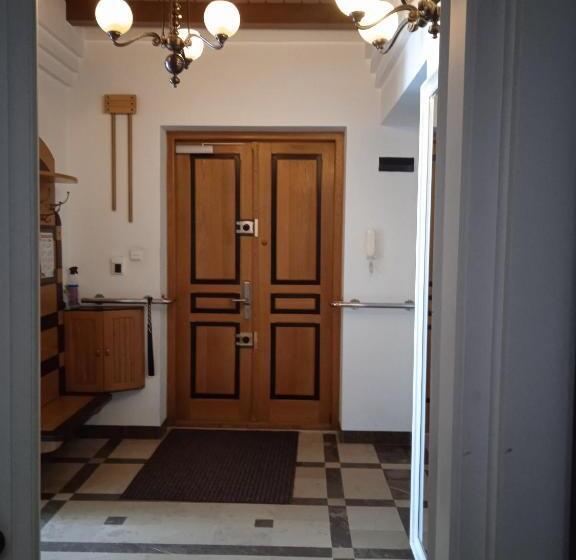 Номер Стандарт Трехместный, Green Wood Apartament Stara Ochota