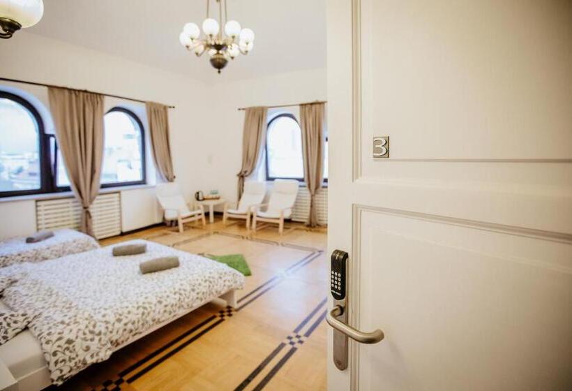 Номер Стандарт Трехместный, Green Wood Apartament Stara Ochota