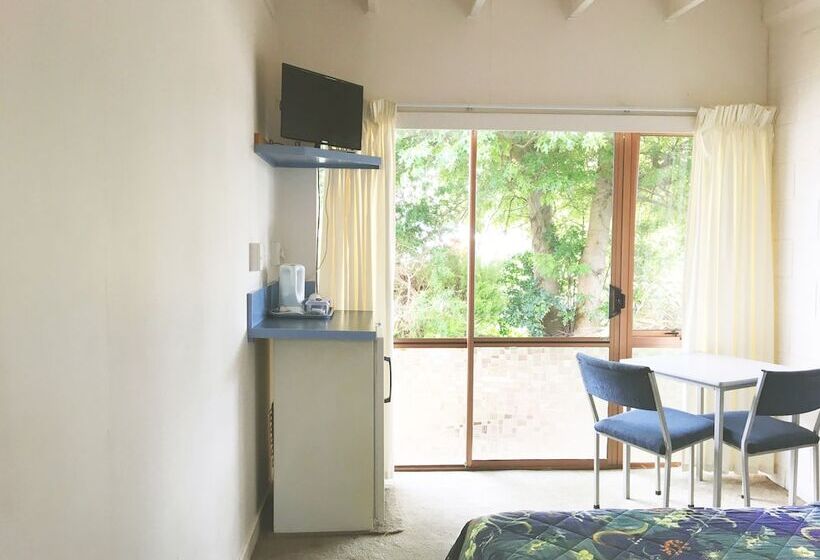Номер Стандарт, Martinborough Motel