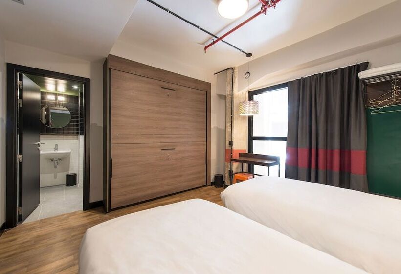 家庭间, Generator Madrid