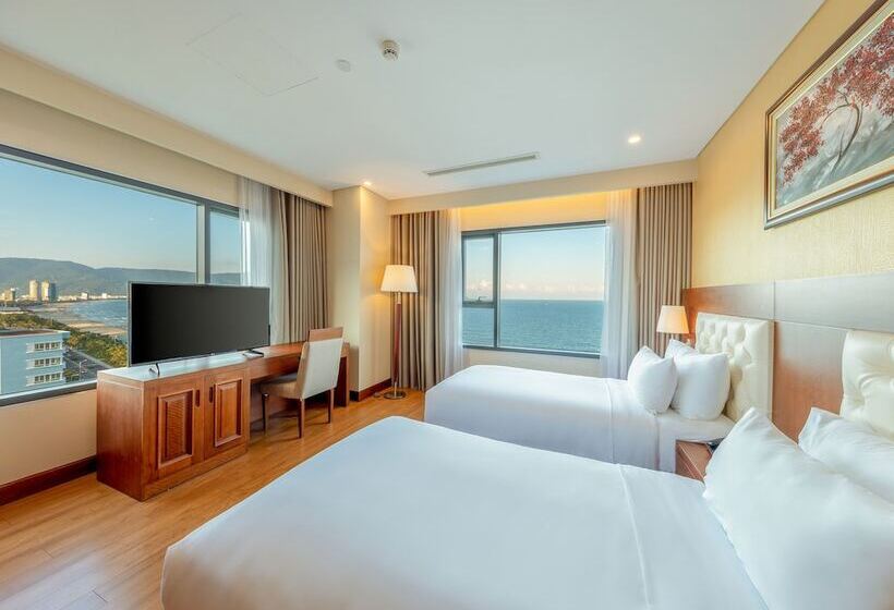 اتاق خانوادگی با چشم‌انداز دریا, Dlg Hotel Danang